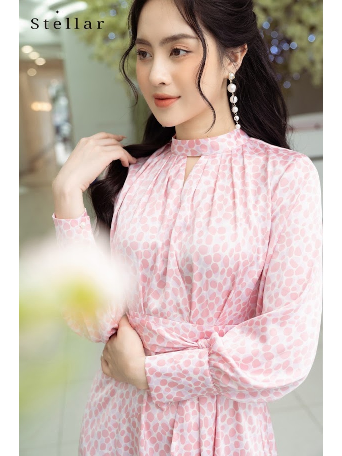 Đầm lụa hoạ tiết hồng