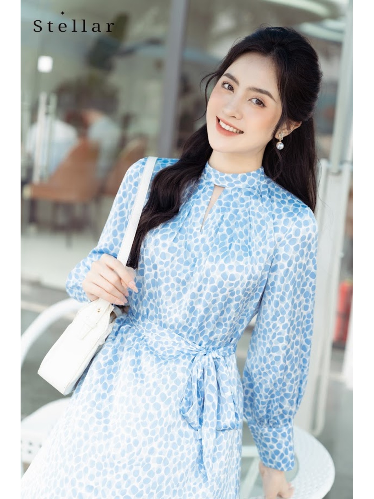 Đầm lụa hoạ tiết xanh da trời