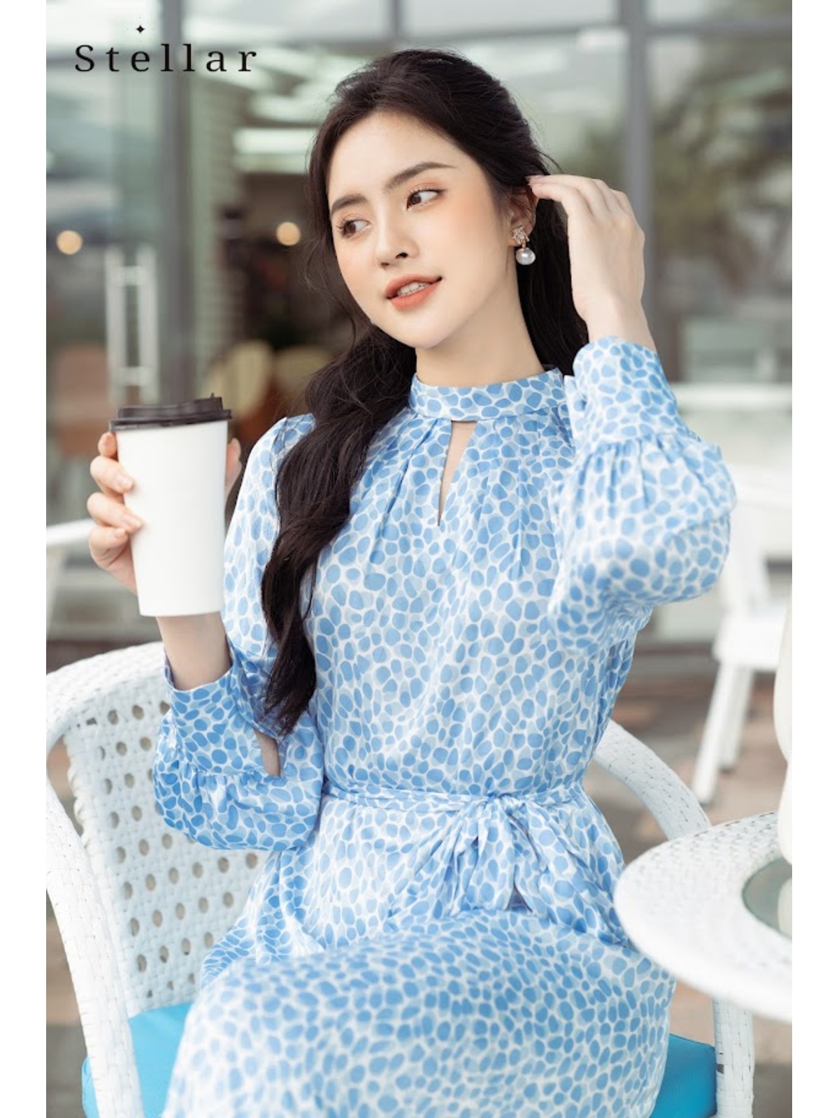 Đầm lụa hoạ tiết xanh da trời