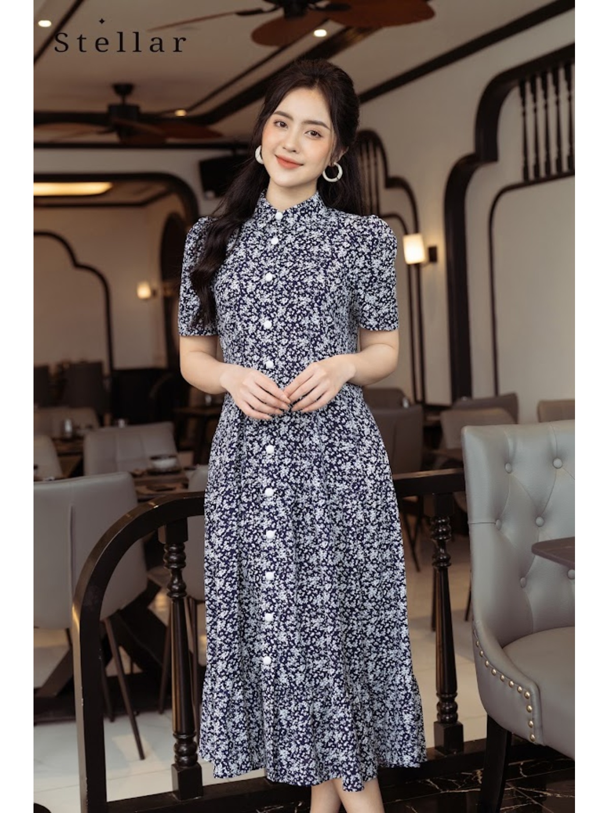 Đầm hoa cổ Đức dáng midi xoè