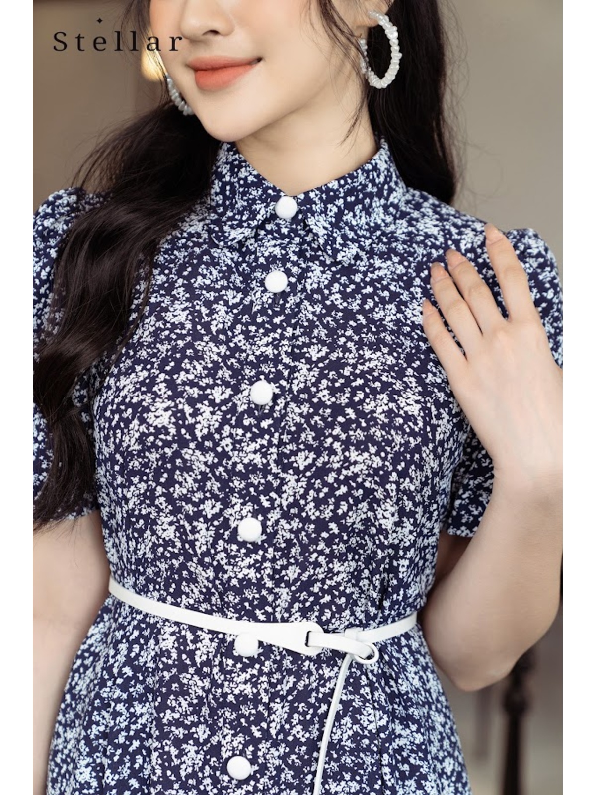 Đầm hoa cổ Đức dáng midi xoè