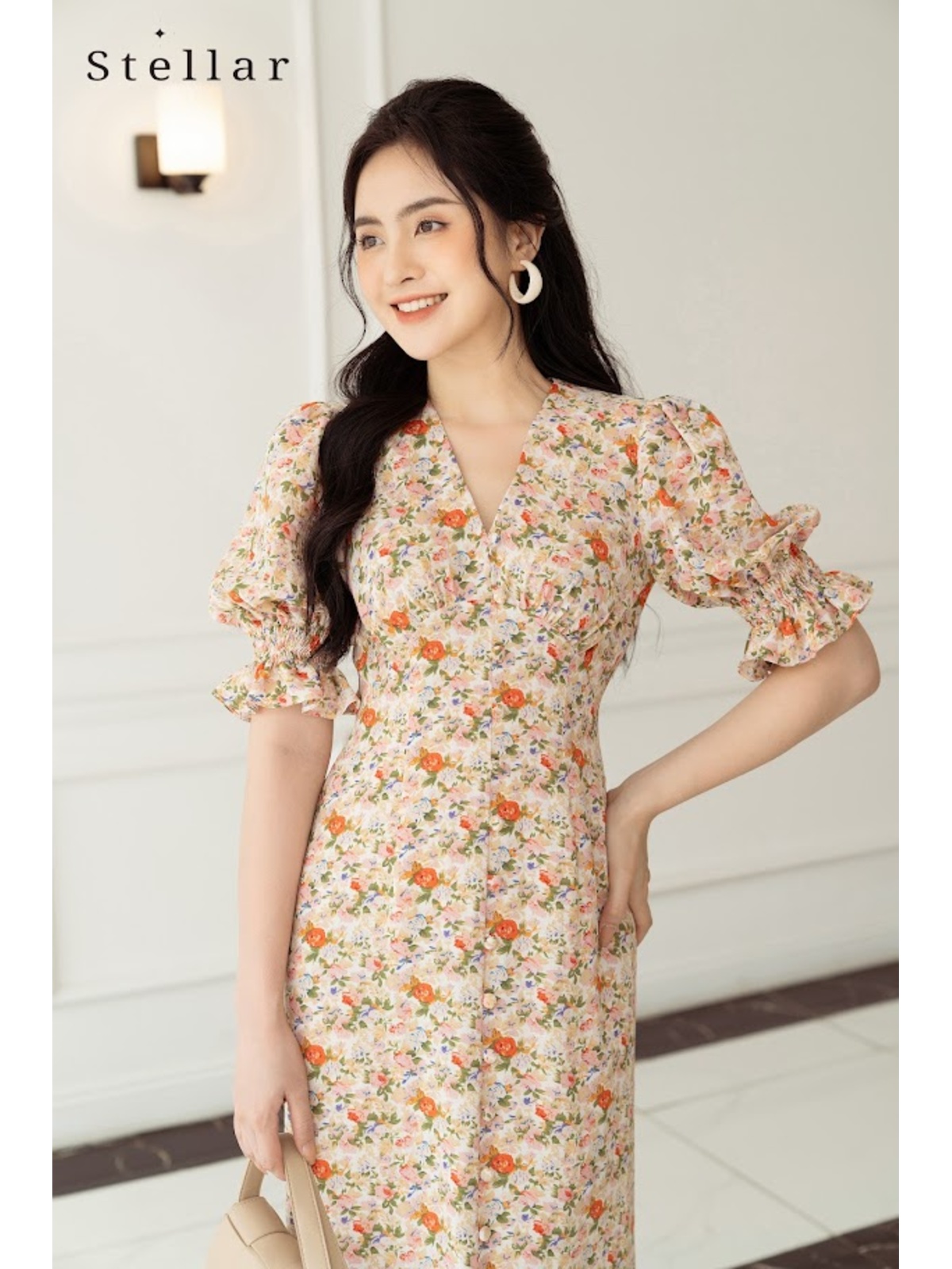 Đầm hoa midi tay bồng hoa cam nhạt