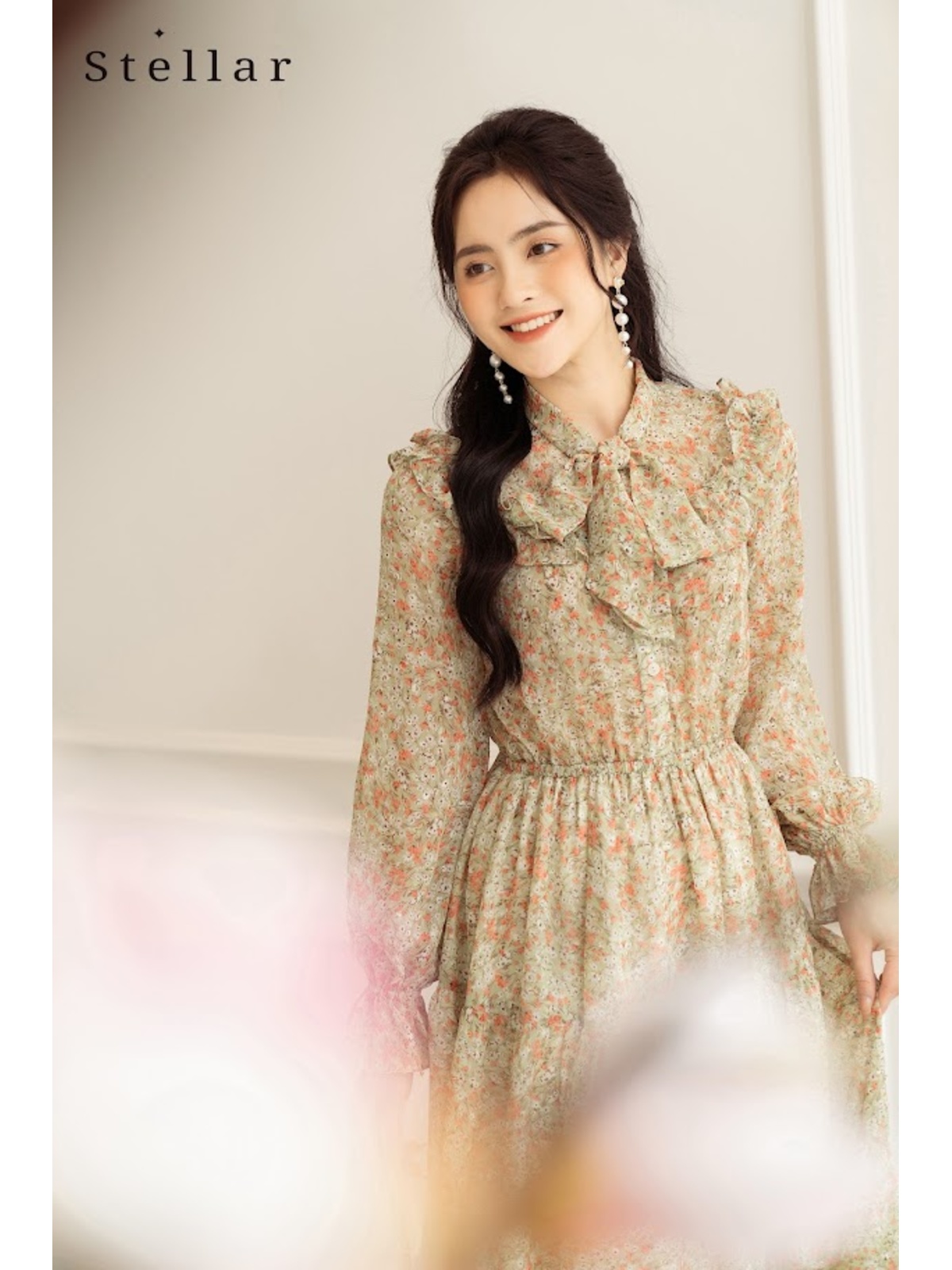 Đầm voan nơ cổ hoa nhí xanh cam