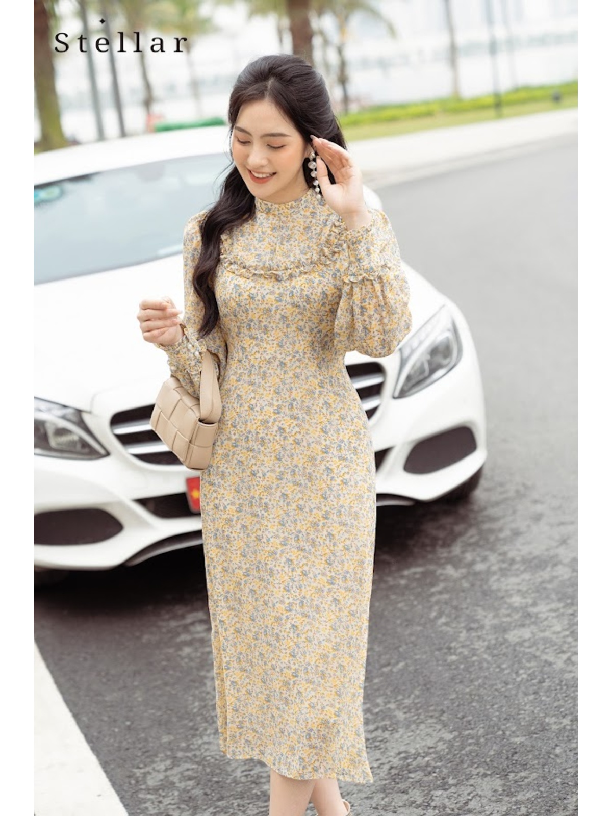 Đầm voan hoa nhí vàng nhạt