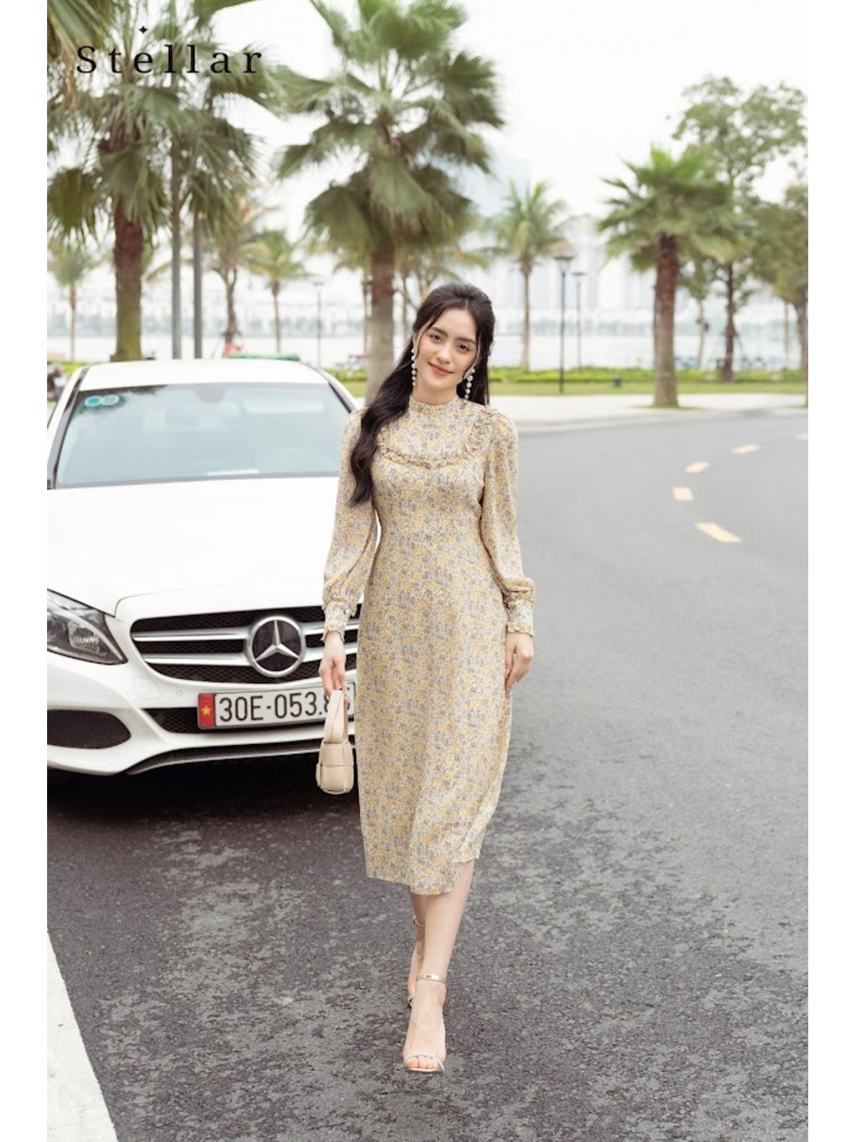 Đầm voan hoa nhí vàng nhạt