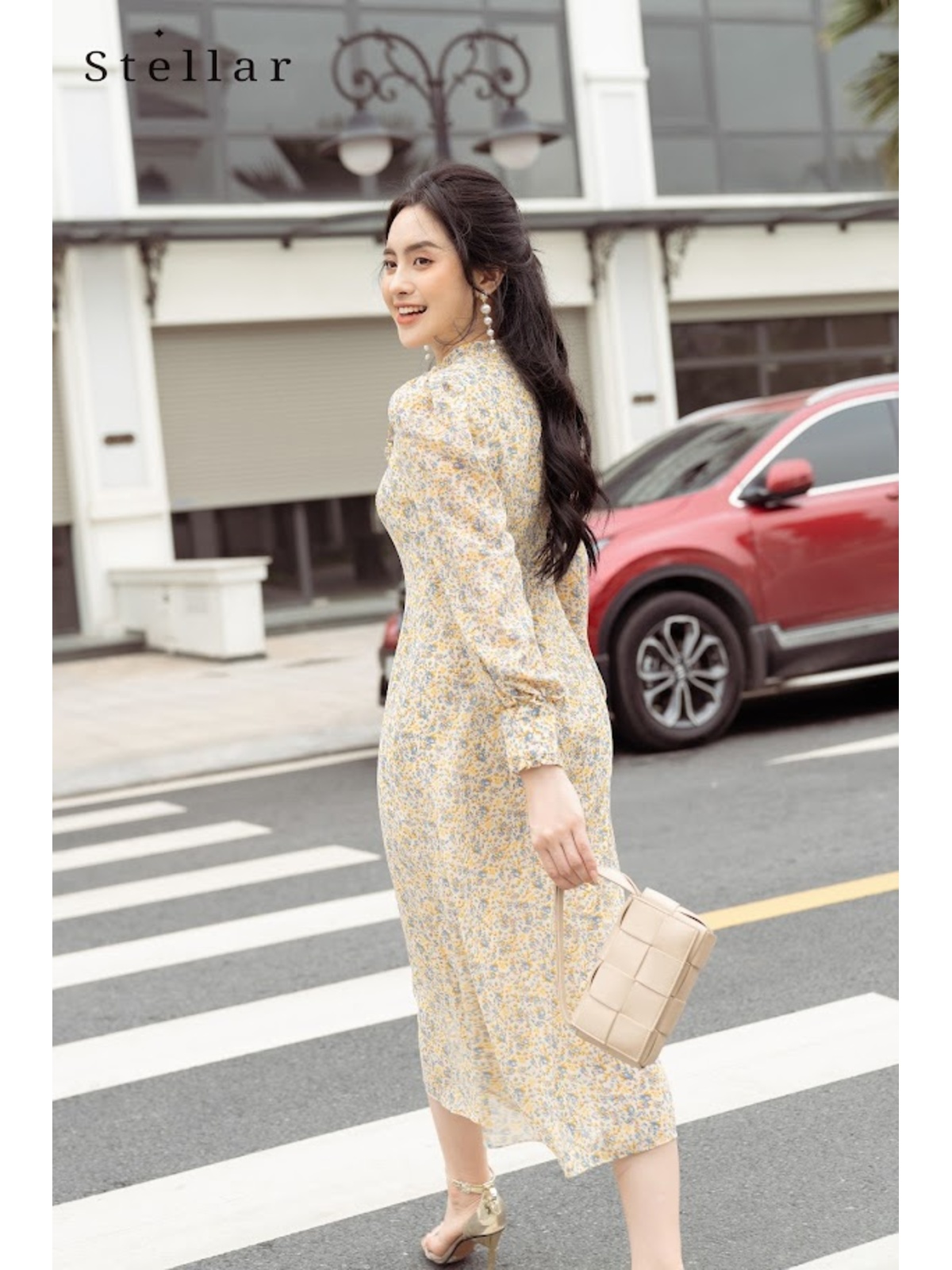 Đầm voan hoa nhí vàng nhạt