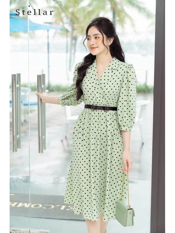 Đầm chấm bi cổ vest xanh bơ