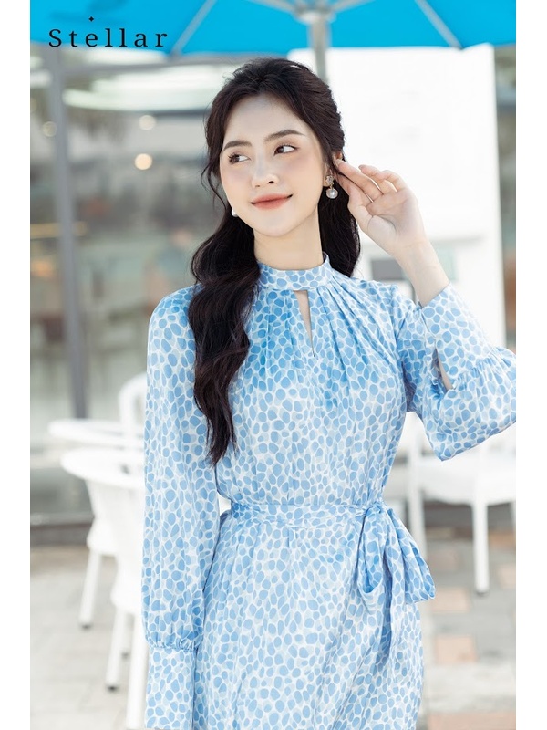 Đầm lụa hoạ tiết xanh da trời