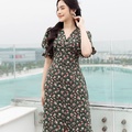 Đầm hoa midi tay bồng hoa xanh lá cây