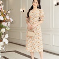 Đầm hoa midi tay bồng hoa cam nhạt