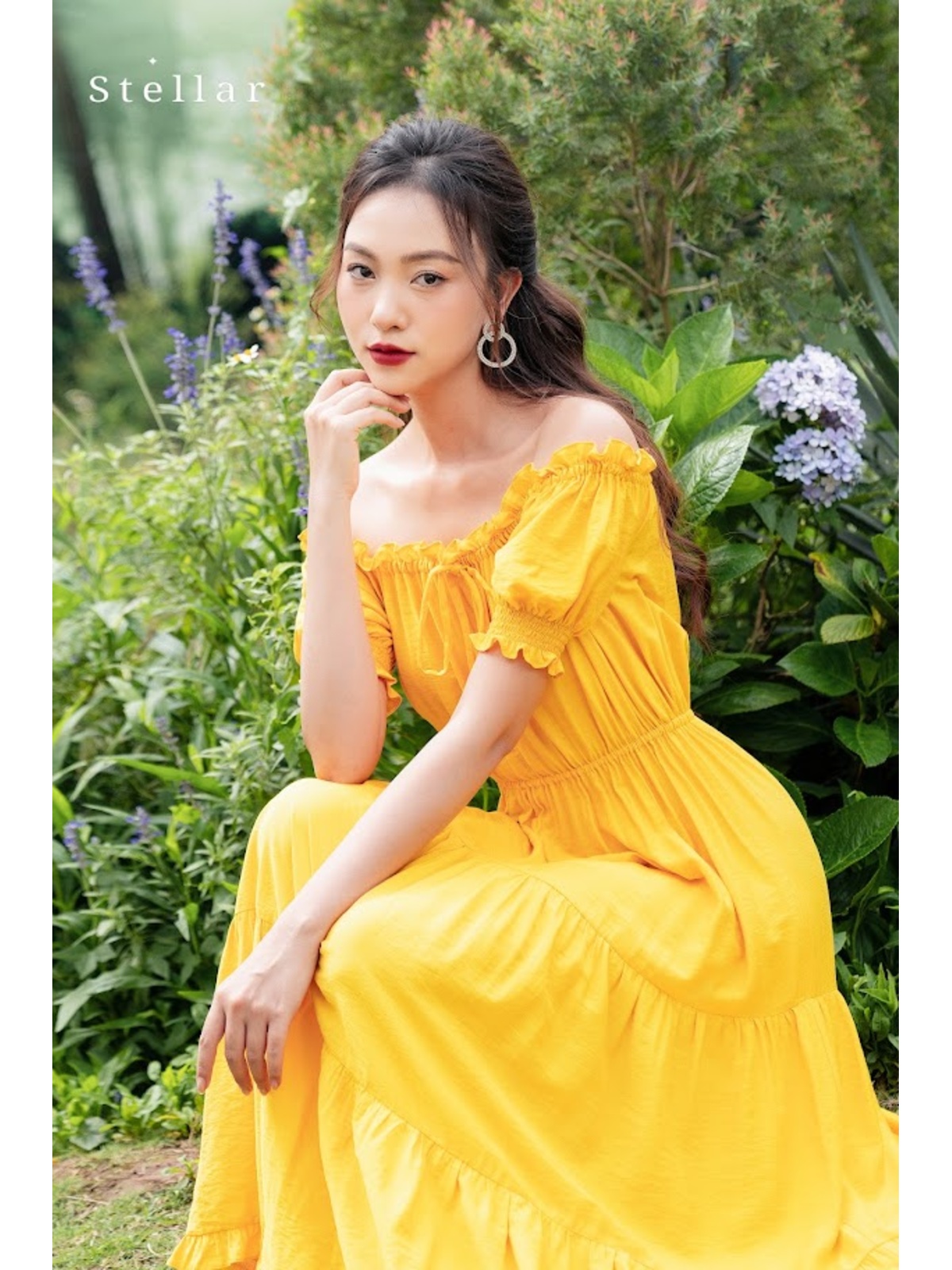 Đầm maxi tơ vàng