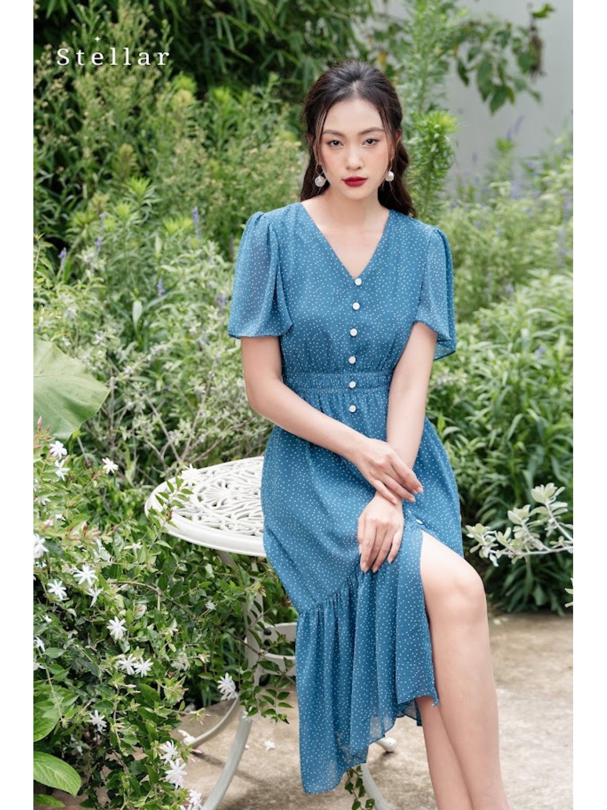 Đầm voan chấm bi xanh dương