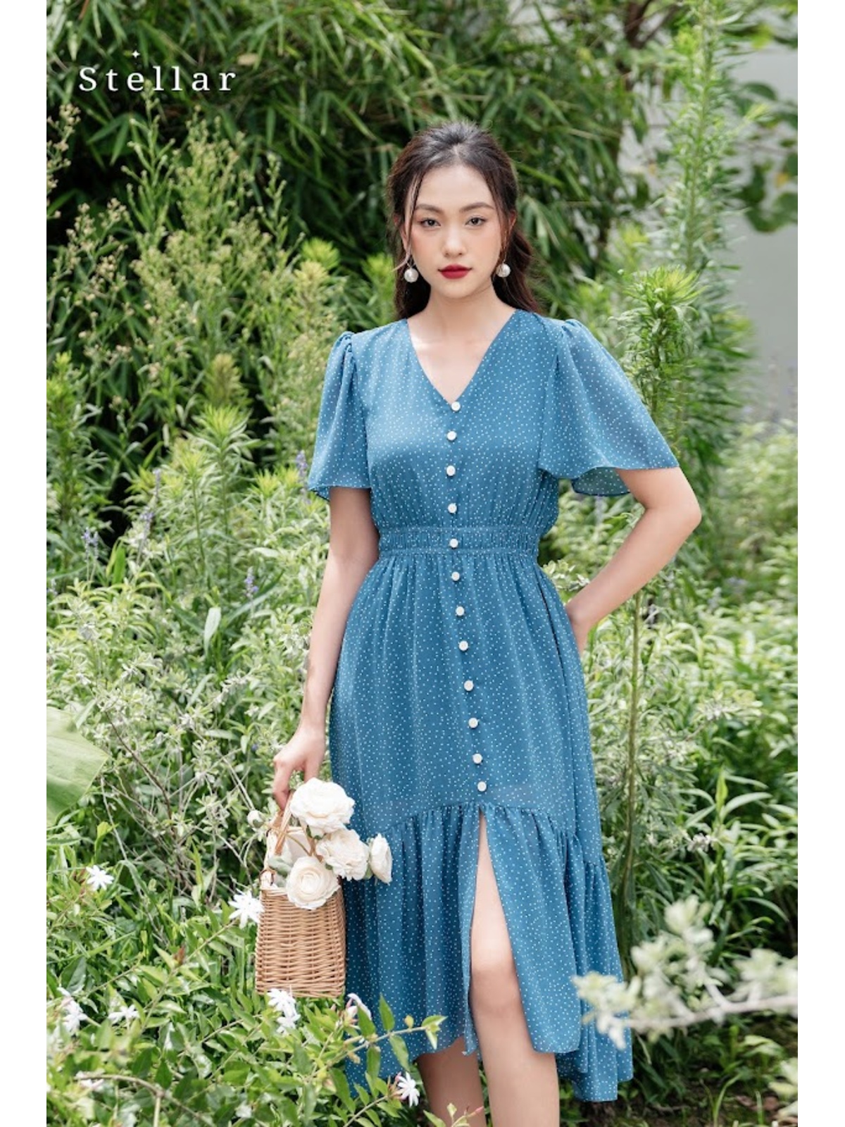 Đầm voan chấm bi xanh dương