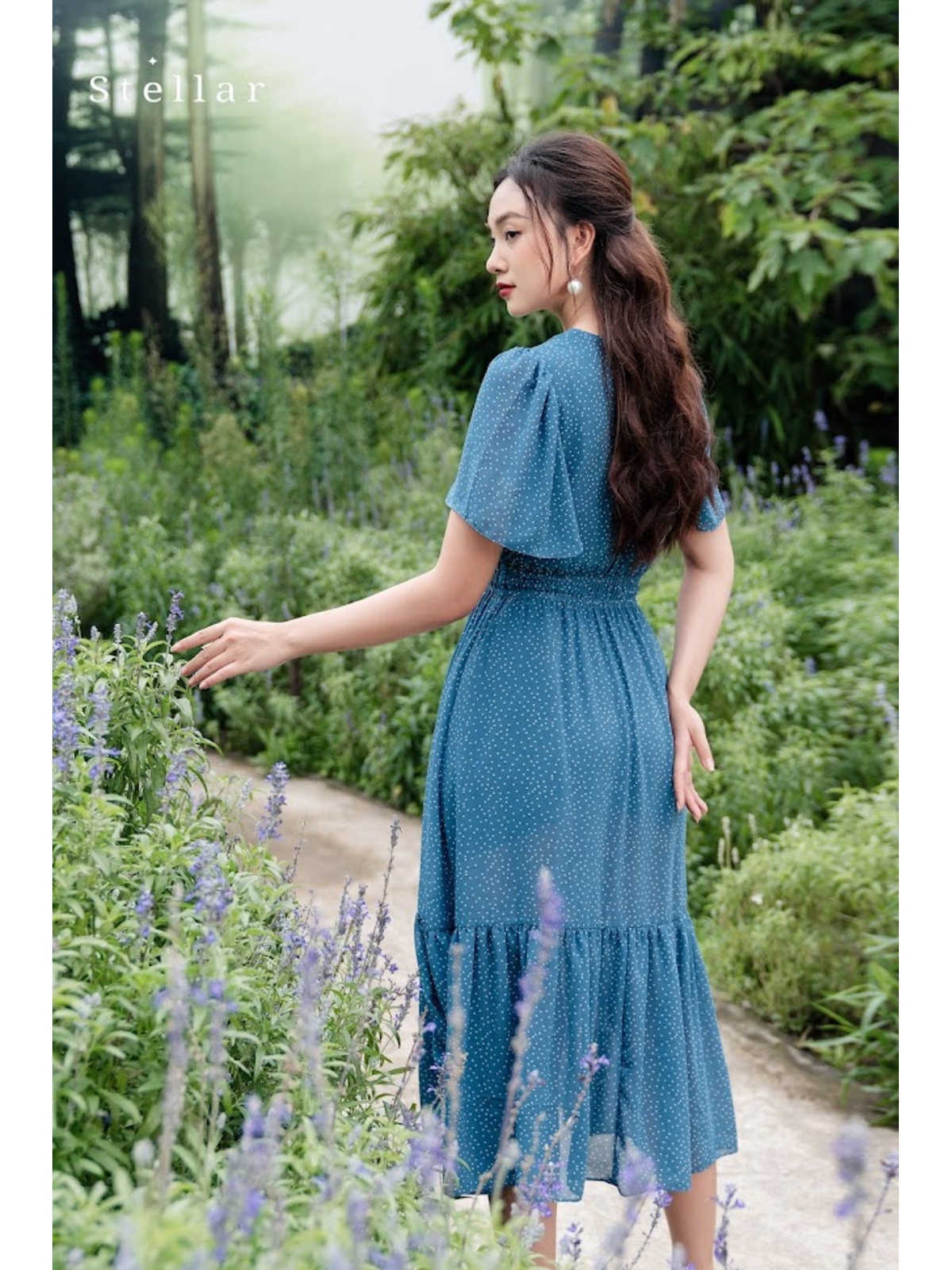 Đầm voan chấm bi xanh dương