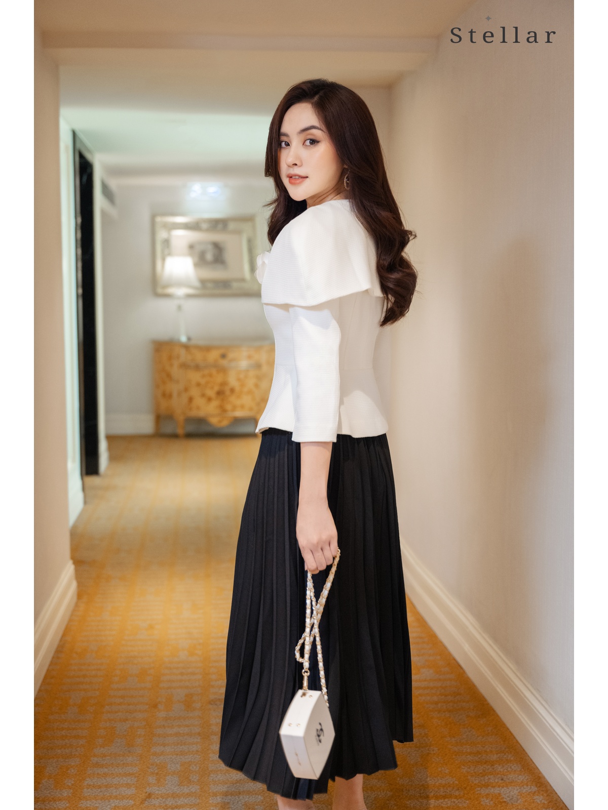 Áo vest dạ Tweed gân màu trắng