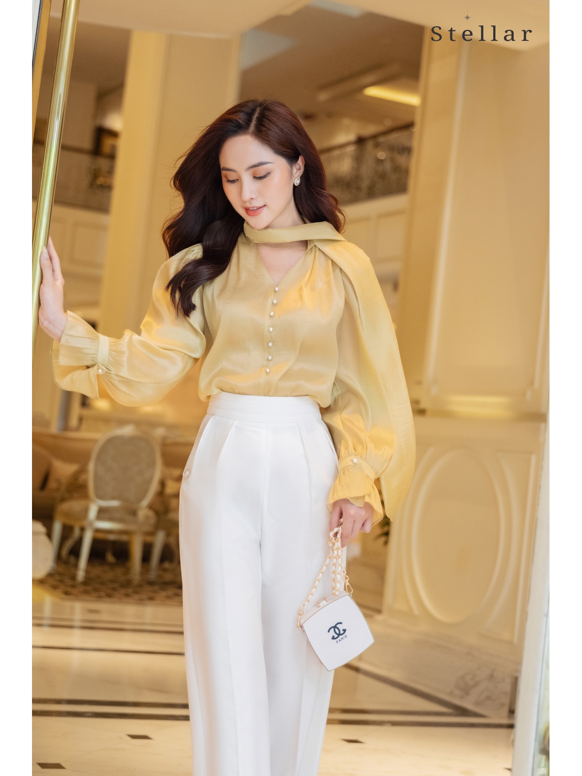 Áo sơ mi lụa tơ,  màu xanh bơ