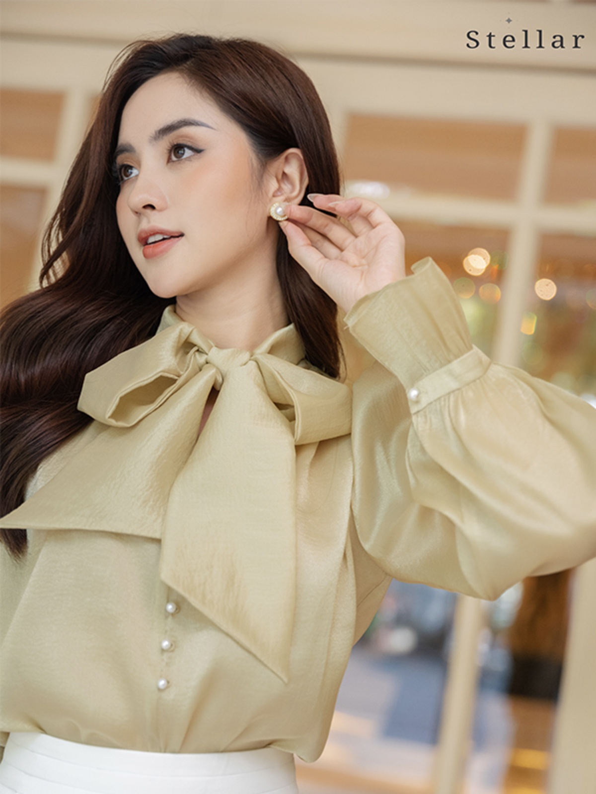 Áo sơ mi lụa tơ,  màu xanh bơ