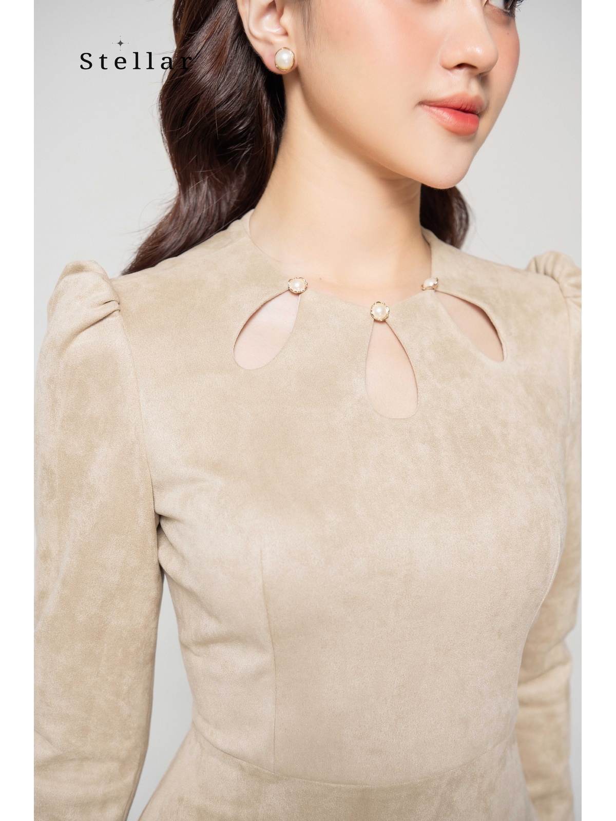 Váy liền da lộn bề mặt nhung