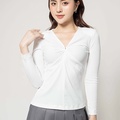 Áo thun tăm trắng, cổ tim vặn xoắn, tay dài