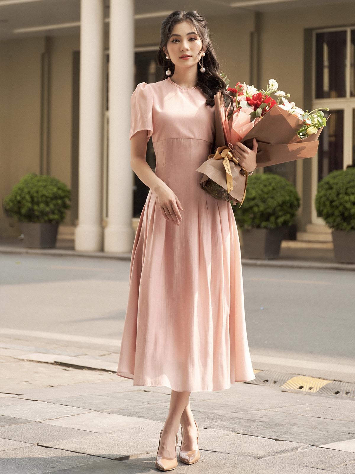 Đầm tơ hồng chiết ly