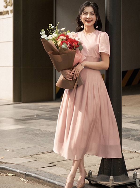 SET ÁO SƠ MI KẺ SỌC VỚI QUẦN XUÔNG ĐEN